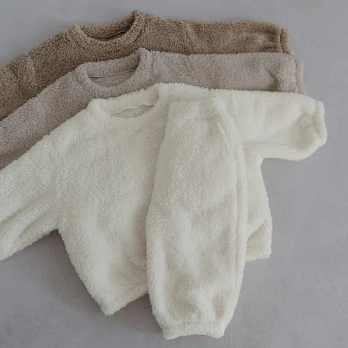 長袖セットアップ ベビーセットアップ 3点セット くま耳フーディケープポンチョ+ボアフリース長袖プルオーバー+ロングパンツ