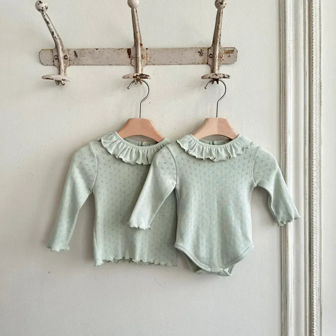 長袖ロンパース ベベビーロンパース ラッフル襟シンプル長袖ボディスーツ 3カラー【mh0007281】