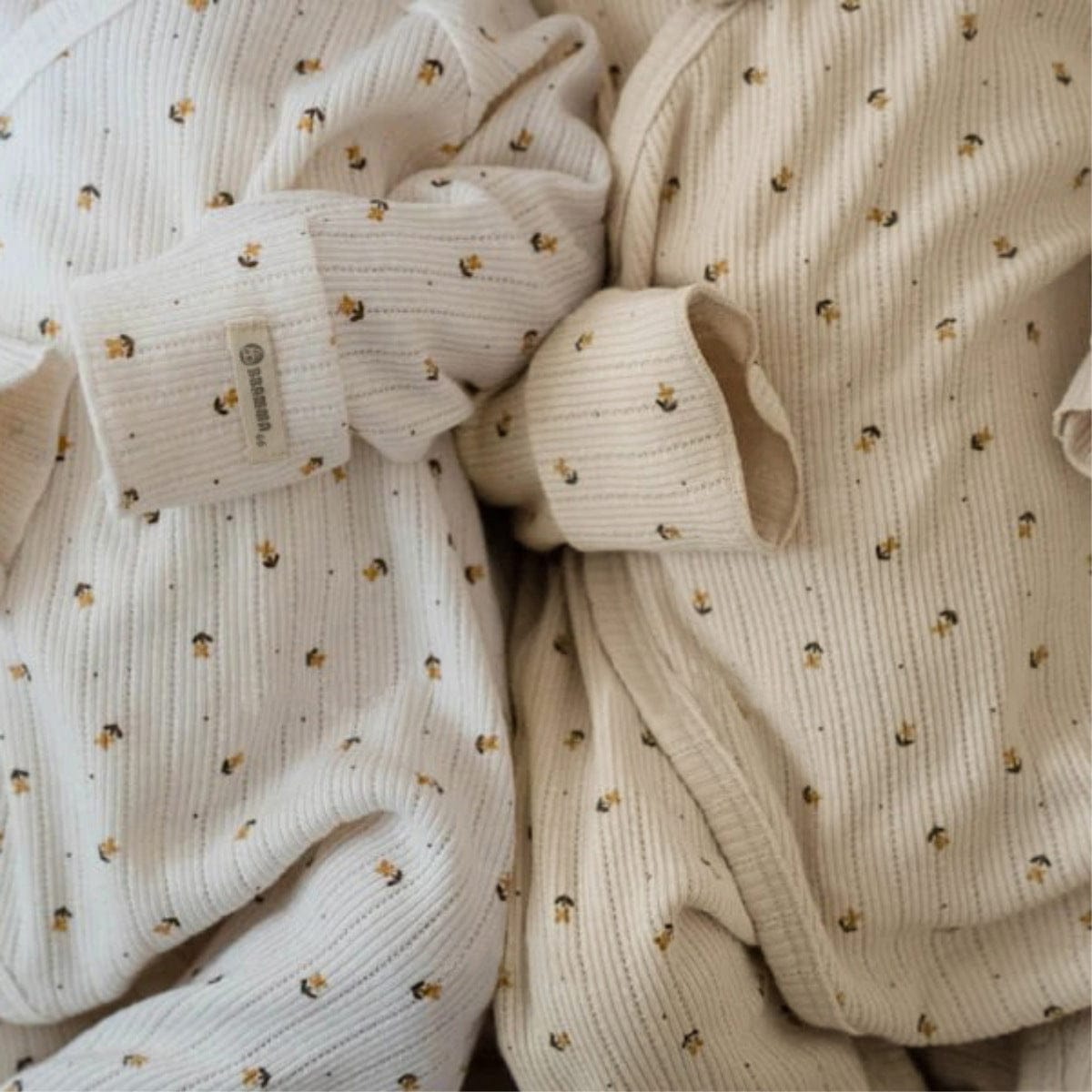 ロンパースセットアップ ベビーセットアップ 3点セット 長袖コンビ肌着+ボンネット帽子+フリルショール【mh0009100】