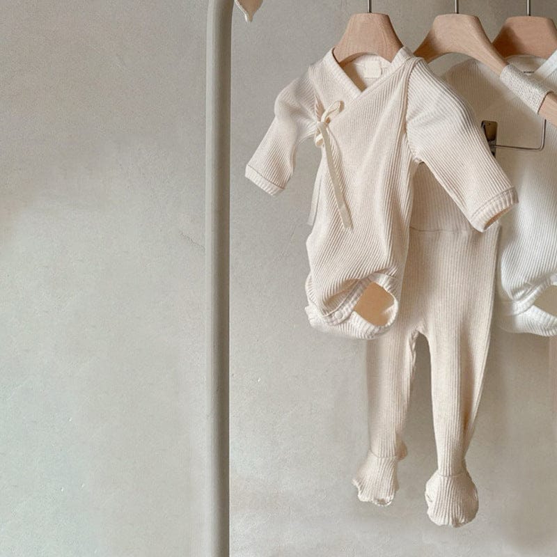 ロンパースセットアップ Apricot 2-piece set (jumpsuit + pants) / 66cm 長袖ベビー肌着ロンパース+足付きレギンスパンツ+うさ耳帽子セット【mh0010599】