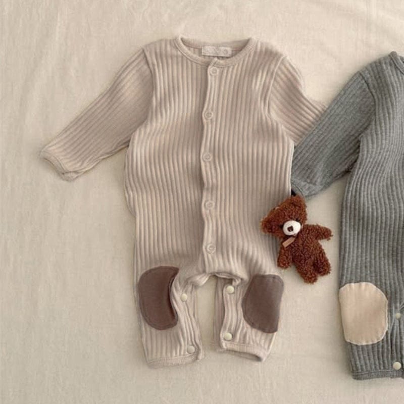 長袖ロンパース Apricot Jumpsuit / 66cm リブ編みひざパッチ長袖ロンパース+くま耳帽子 2点セット【mh0011137】