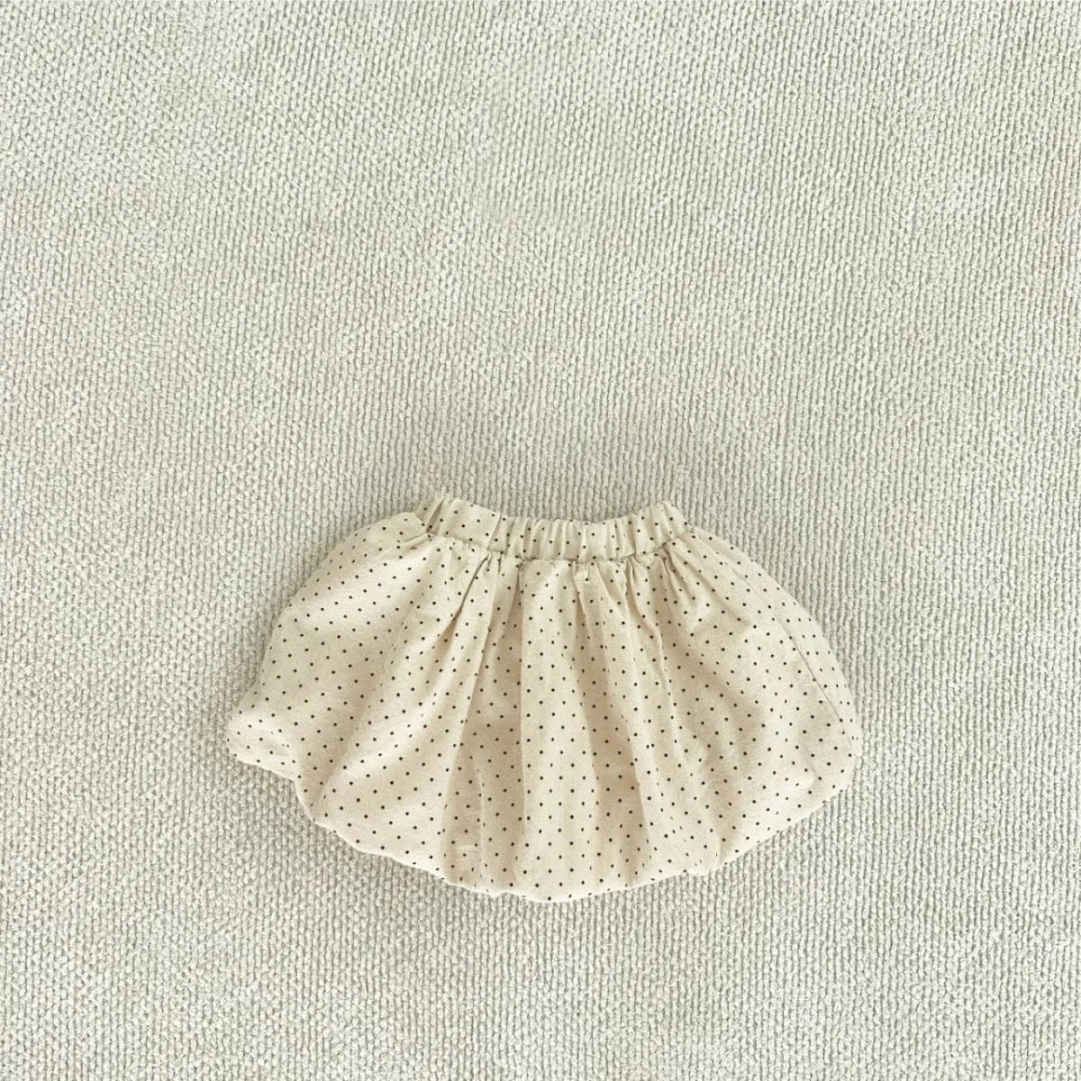 ノースリーブセットアップ Apricot skirt / 73cm 9M ベビーセットアップ 2点セット パデッド前あきベスト+バルーンショートパンツ【mh0008510】