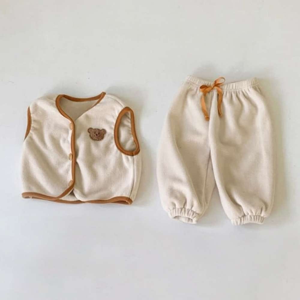 ノースリーブセットアップ Beige Apricot / 73cm ボアベストセットアップ 2点セット | ベアくま刺繍 | パイピングベストパンツ【mh0011496】