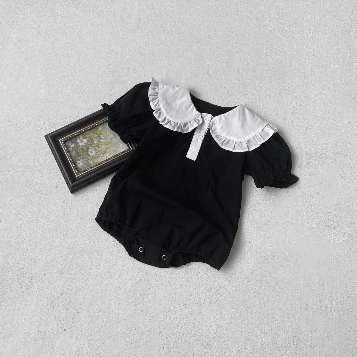 半袖ロンパース Black / 66cm ビッグフリル襟半袖パフスリーブロンパース【mh0009996】