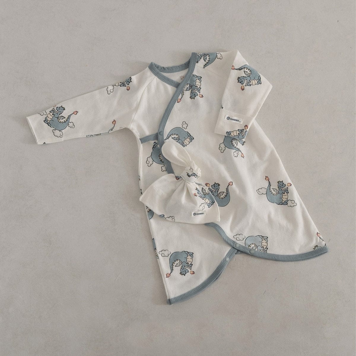 長袖ロンパース Blue Dinosaur Set (Jumpsuit + Hat) / 66cm ベビーロンパース 恐竜ダイナソープリント長袖コンビ肌着+とんがり帽子セット【mh0009032】