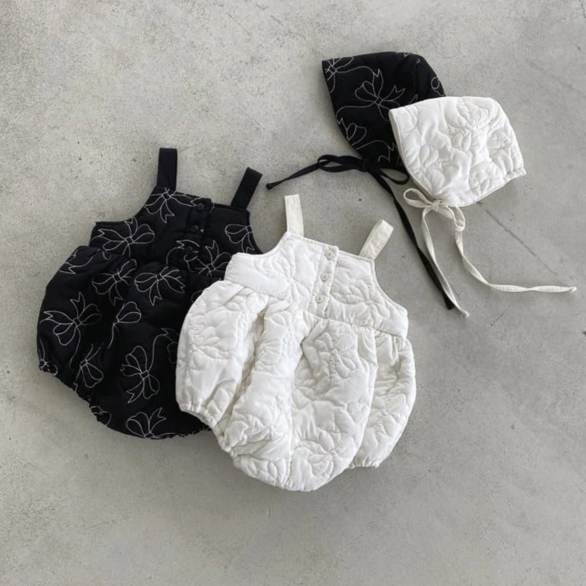 ノースリーブロンパース Bow Padded Quilting Straps Jumpsuit リボン キルティング サロペット ロンパース【mh0011939】