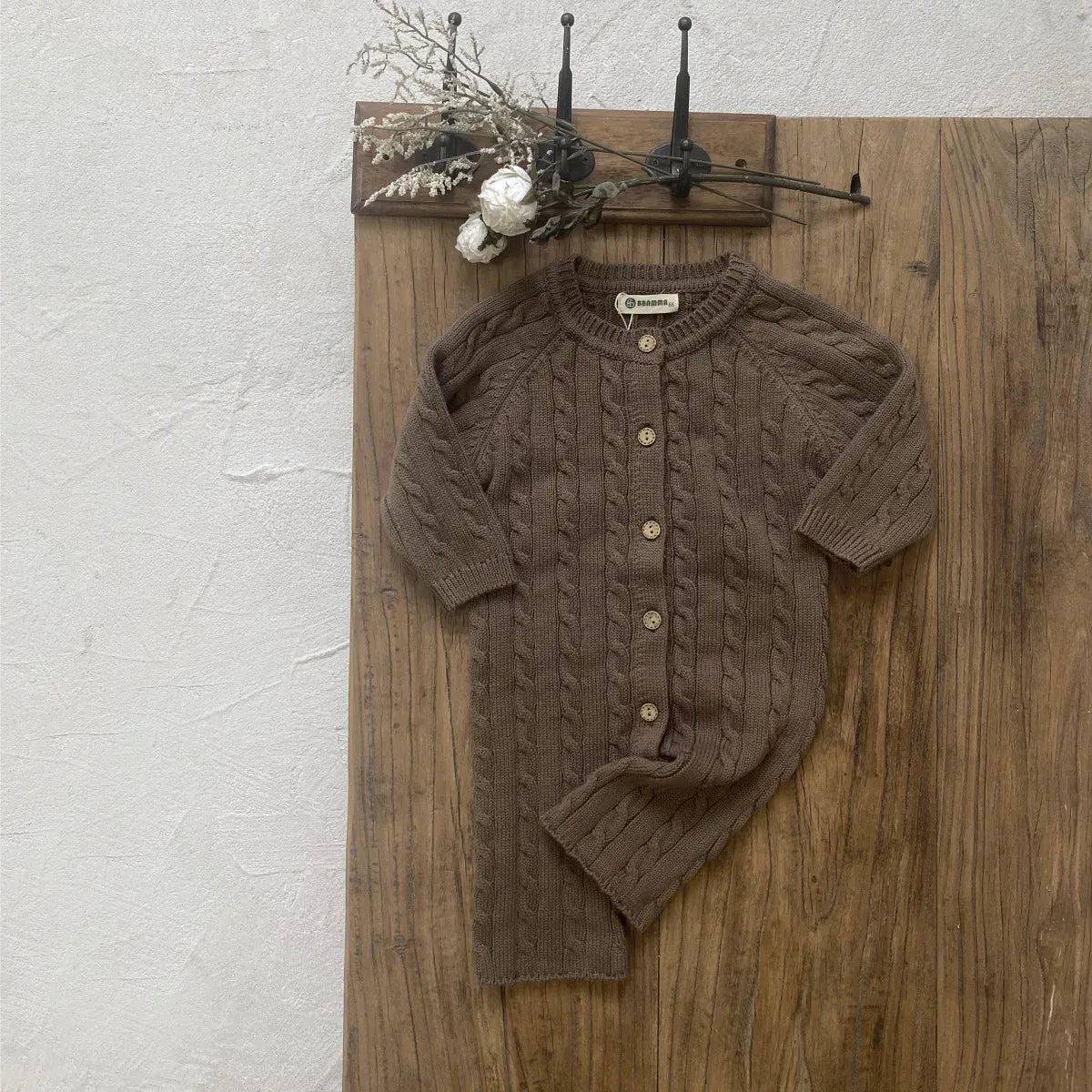 長袖ロンパース brown romper / 6M  66CM ベビージャンプスーツ+帽子セット アランニットケーブル編み長袖ロンパース+ニットベレー帽【mh0008730】