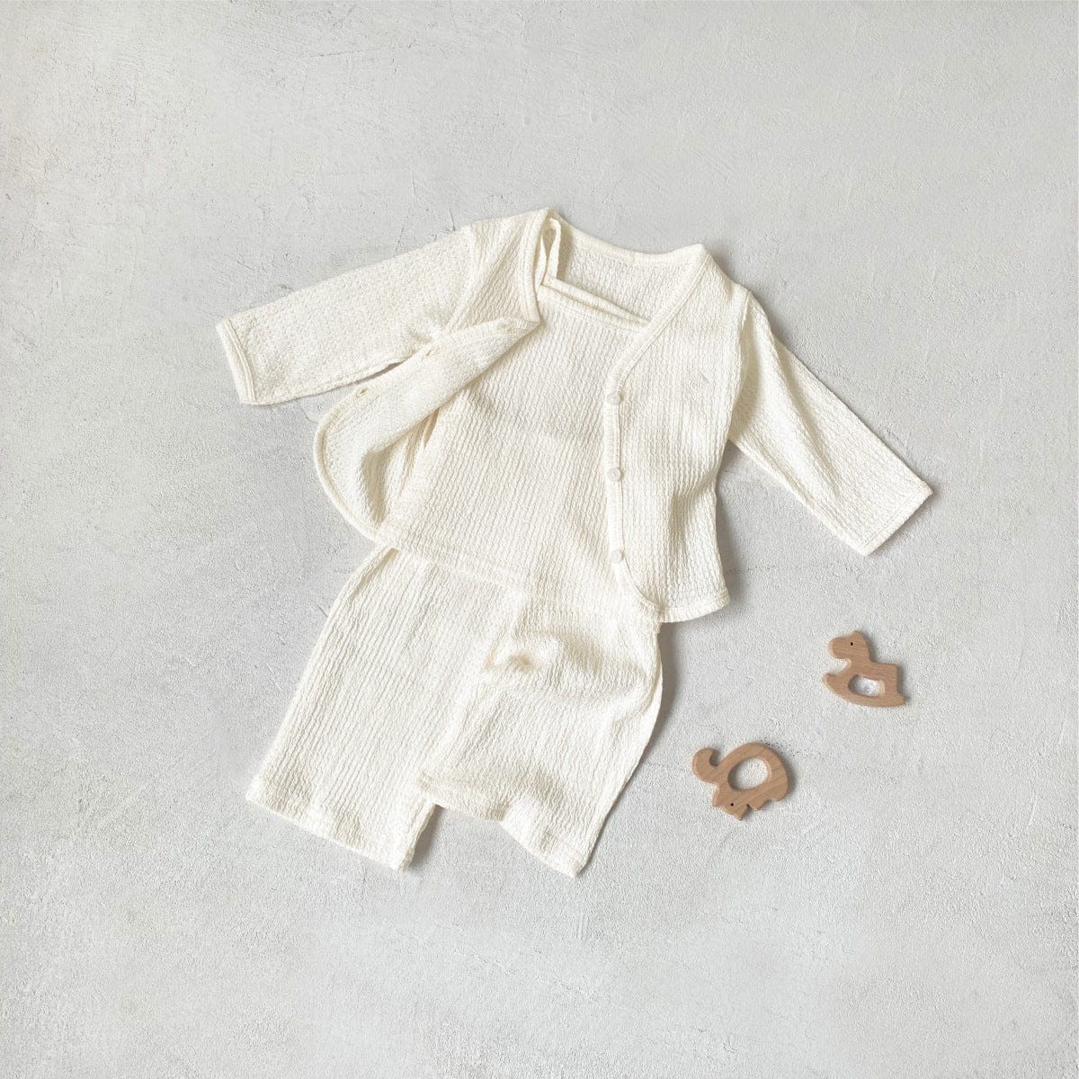 長袖セットアップ Cream three-piece set (cardigan + vest + pants) / 73cm ベビーセットアップ 3点セット ワッフルシンプルカーディガン+キャミソールトップス+ワイドルーズパンツ ルームウェアセット【mh0009038】