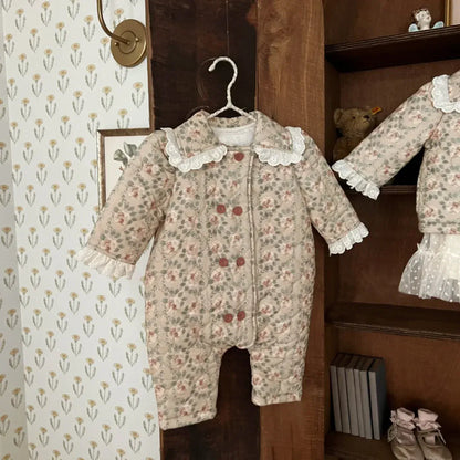 アウタージャンプスーツ Floral / 6M  66CM ベビーアウタージャンプスーツ レトロフラワープリントレースフリルダブルキルティング長袖ボディスーツ【mh0008148】