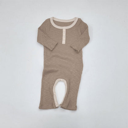 長袖ロンパース Light Brown / 66cm リブ編みロンパース 長袖 ヘンリーネック バイカラーパイピング コットンカバーオール【mh0010888】
