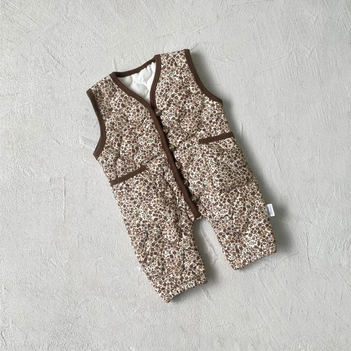 ノースリーブロンパース Light Brown / 6M  66CM ベビージャンプスーツ キルティングフラワープリントバイピングノースリーブロンパース【mh0008149】