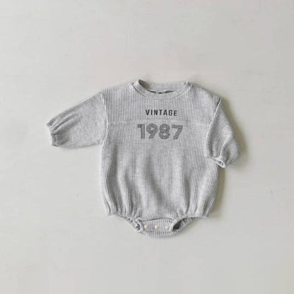 長袖ロンパース Light Gray / 66cm 長袖ロンパース ワッフル素材 数字ロゴプリント【mh0011355】