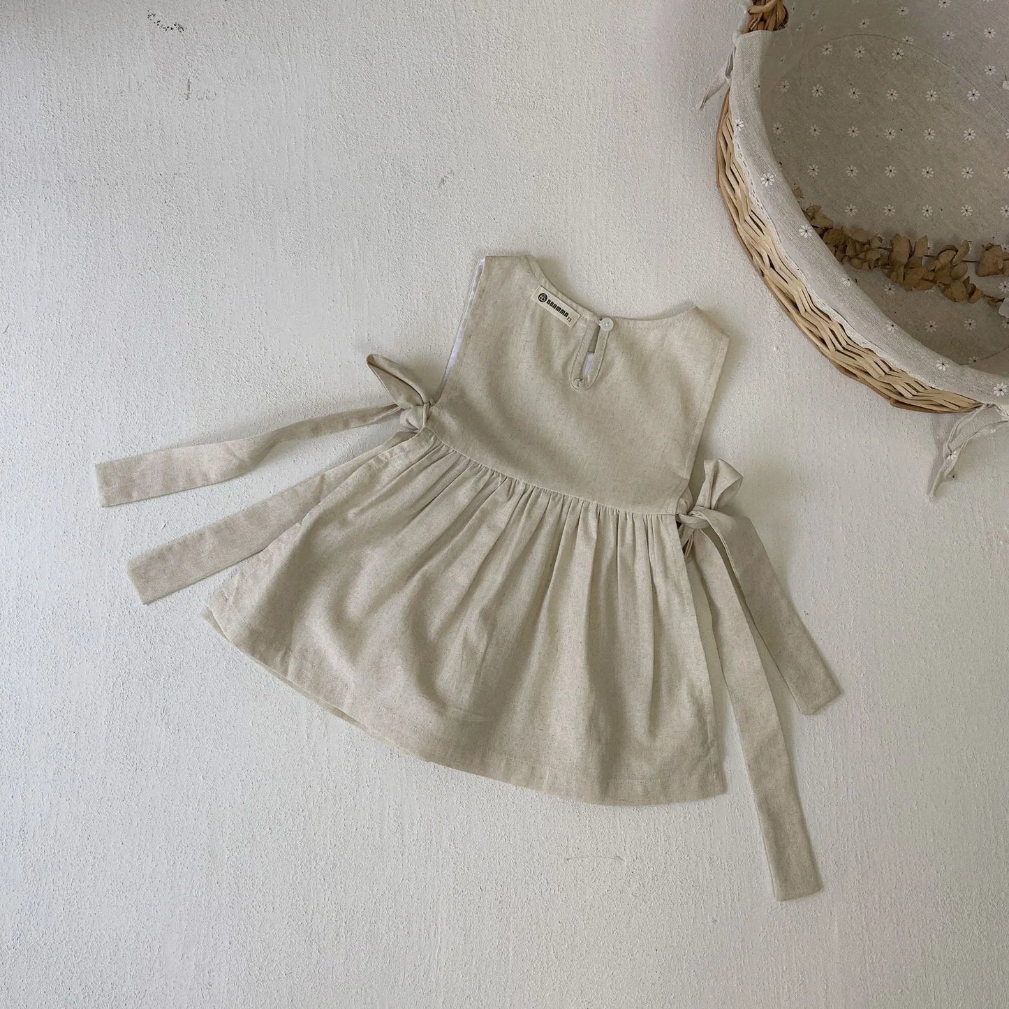 ノースリーブワンピース ベビーワンピース ノースリーブエプロンドレス 重ね着 フラワー花柄刺繍【mh0006331】