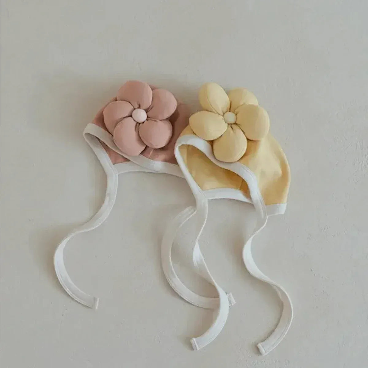 ベビー用帽子 ベビー帽子 ビッグぷっくりフラワーアップリケボンネット帽子【mh0007632】