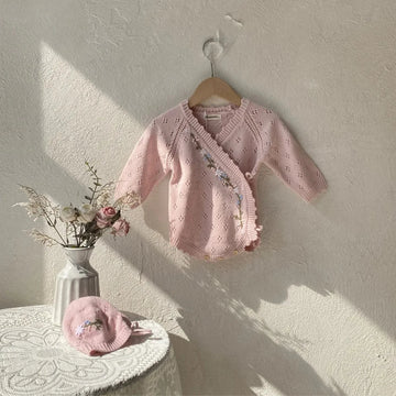長袖ロンパース ベビーロンパース フラワー刺繍レースニット長袖ボディスーツ+ニットキャップ帽子セット【mh0008141】