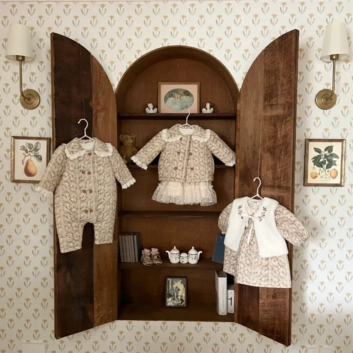 アウタージャンプスーツ ベビーアウタージャンプスーツ レトロフラワープリントレースフリルダブルキルティング長袖ボディスーツ【mh0008148】