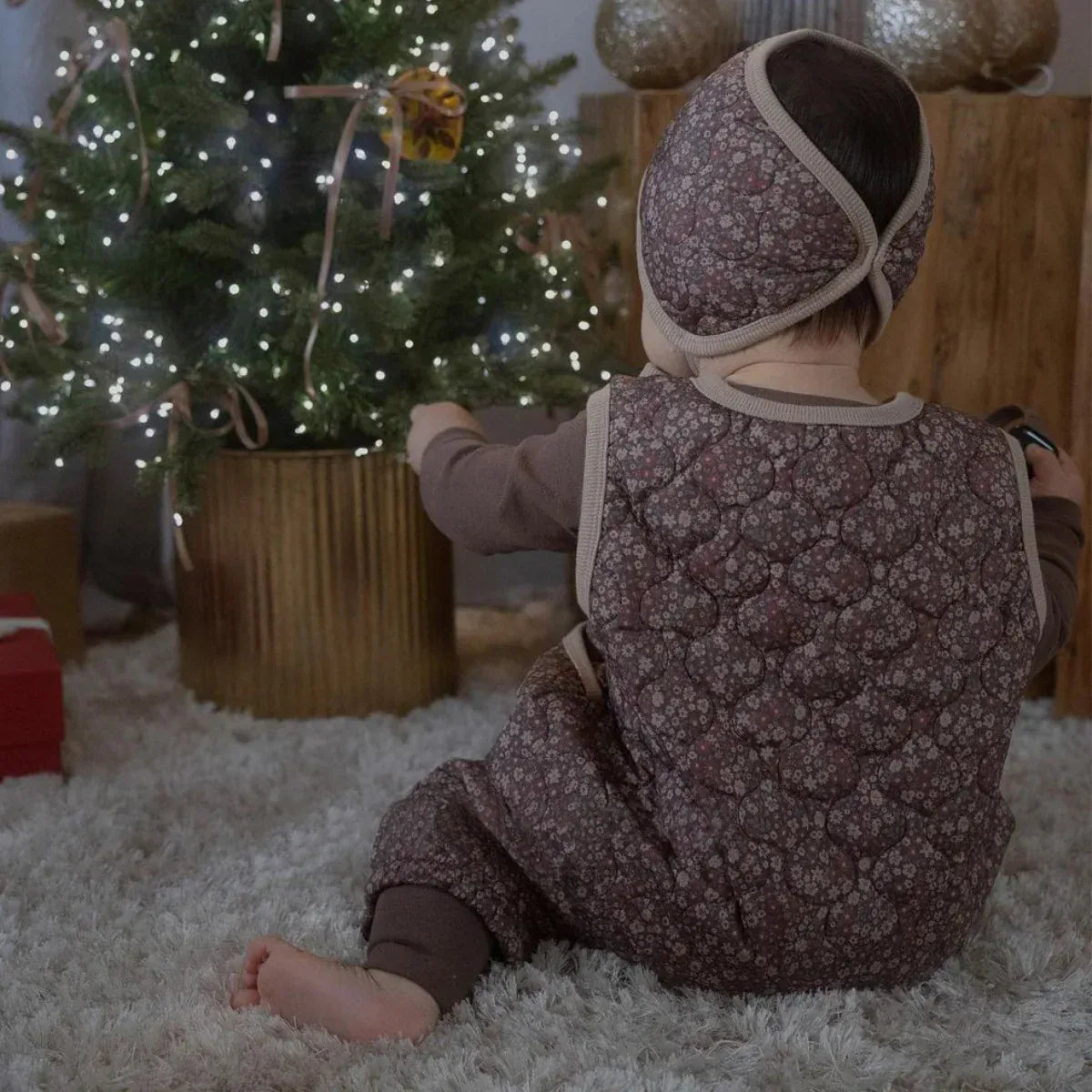 ノースリーブロンパース ベビージャンプスーツ キルティングフラワープリントバイピングノースリーブロンパース【mh0008149】