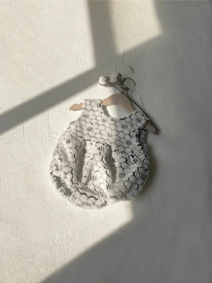 ノースリーブロンパース ベビーロンパース フラワーエンボスボアフリースノースリーブボディスーツ【mh0008482】