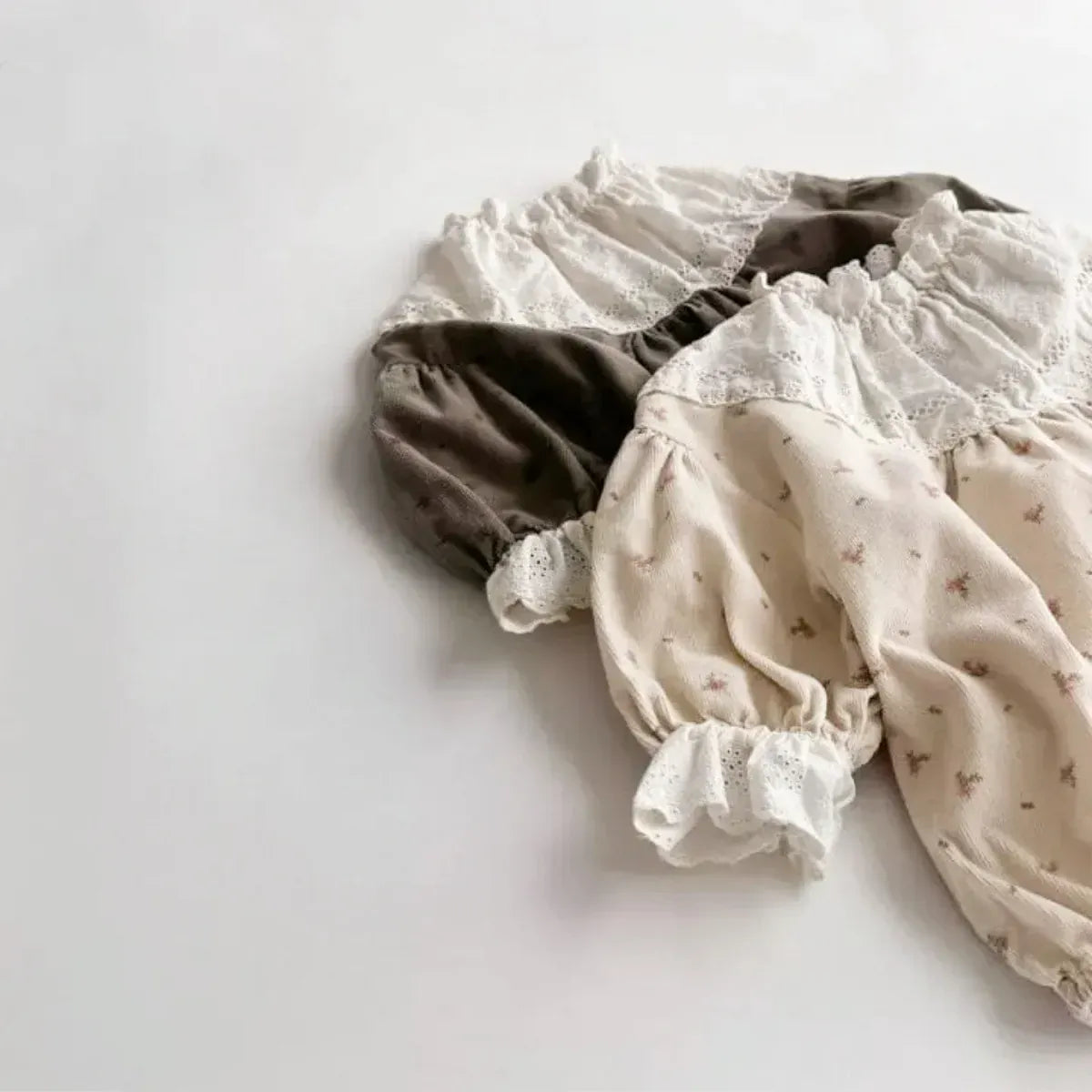 長袖ロンパース ベビーロンパース帽子セット レースフリル長袖ボディスーツ+バケットハット【mh0008522】