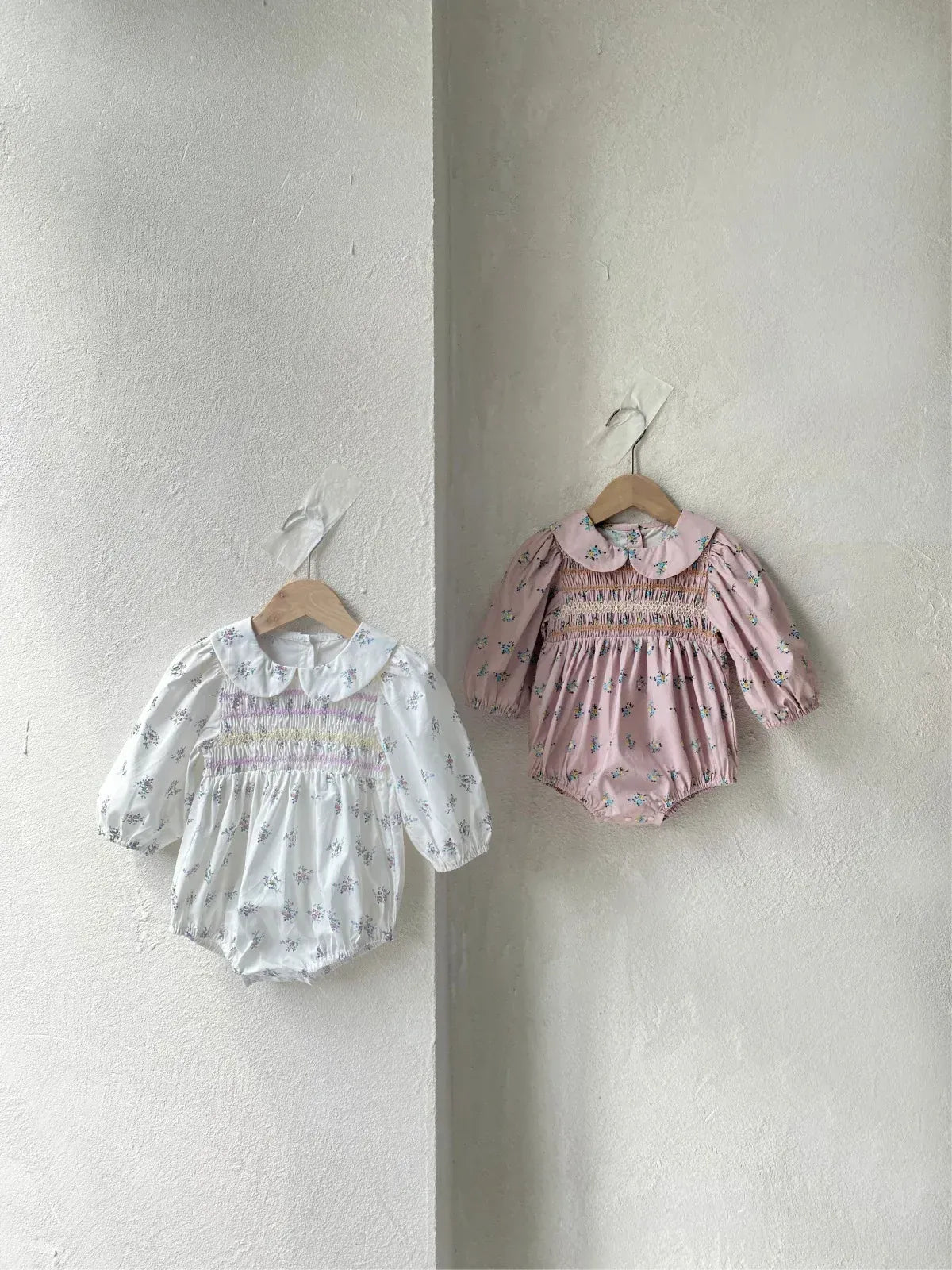 長袖ロンパース ベビーロンパース フラワープリントシャーリング丸襟長袖ボディスーツ【mh0008598】