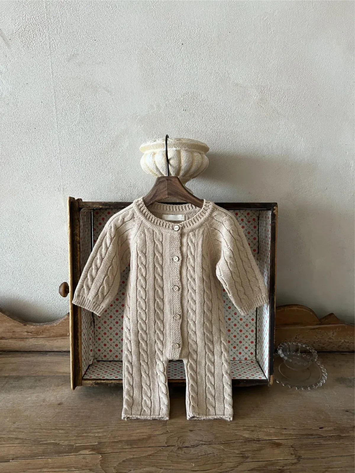 長袖ロンパース ベビージャンプスーツ+帽子セット アランニットケーブル編み長袖ロンパース+ニットベレー帽【mh0008730】