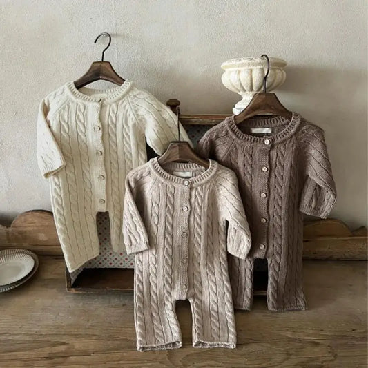 長袖ロンパース ベビージャンプスーツ+帽子セット アランニットケーブル編み長袖ロンパース+ニットベレー帽【mh0008730】