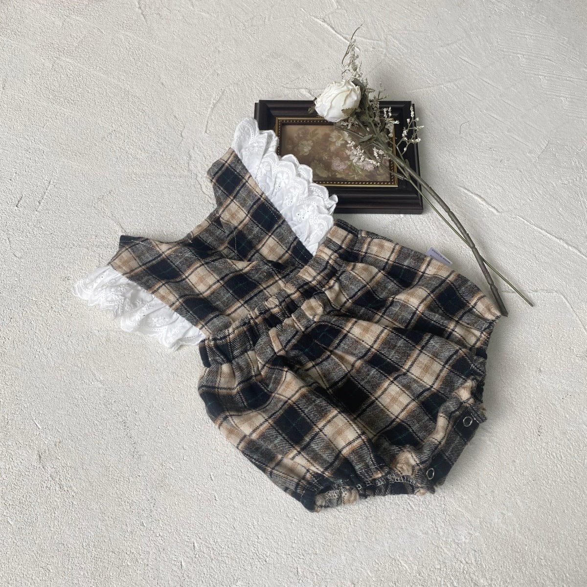 ノースリーブロンパース ベビーロンパース チェックショルダーレースフリルノースリーブボディスーツ【mh0009037】