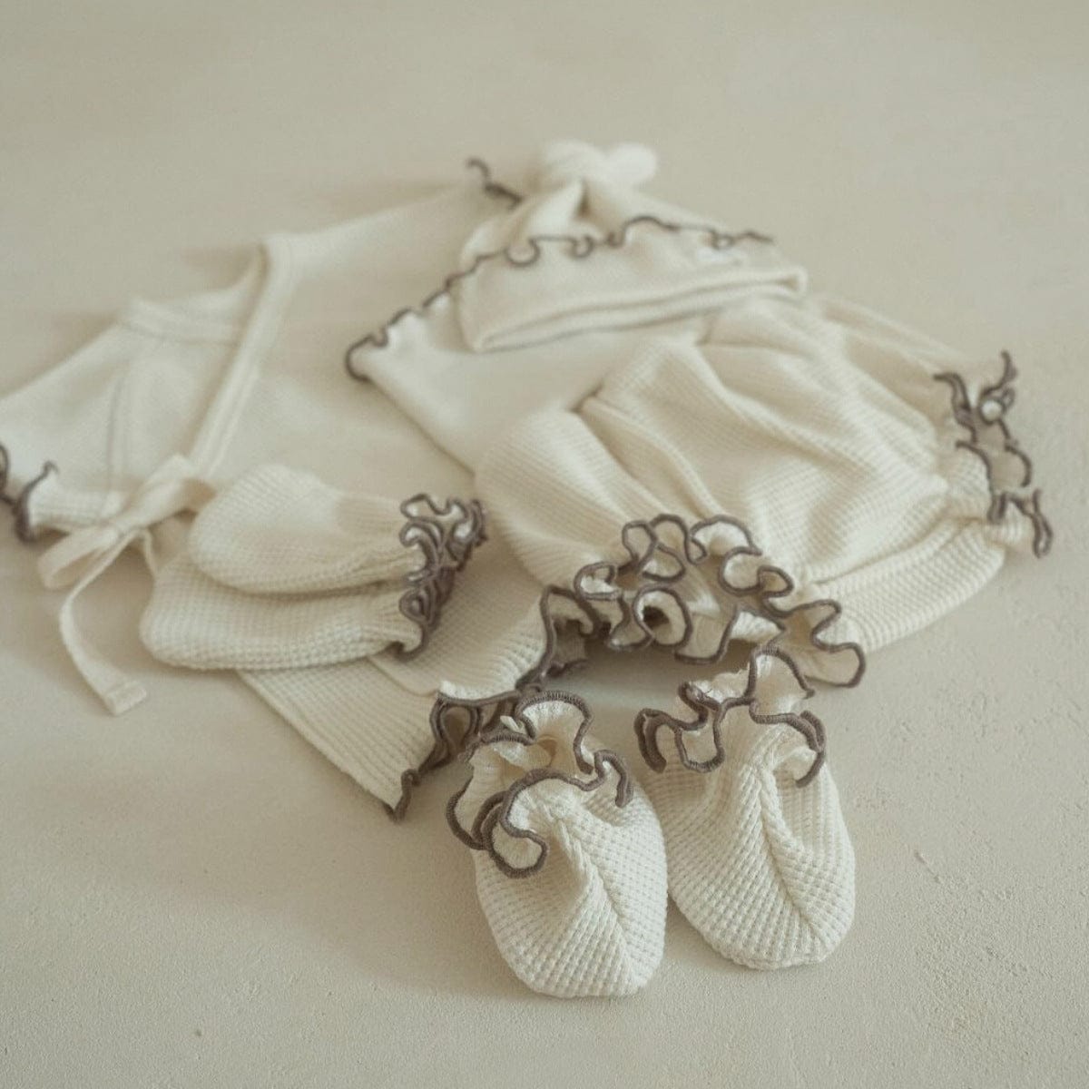 半袖セットアップ メロウフリルワッフル半袖肌着+ハイウエストパンツ/とんがりキャップ帽子【mh0009992】