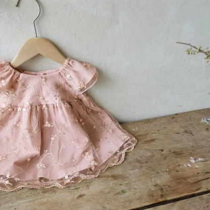 半袖ワンピース 刺繍フラワーチュールフリルスリーブワンピース+レース刺繍ボンネット帽子セット【mh0010206】