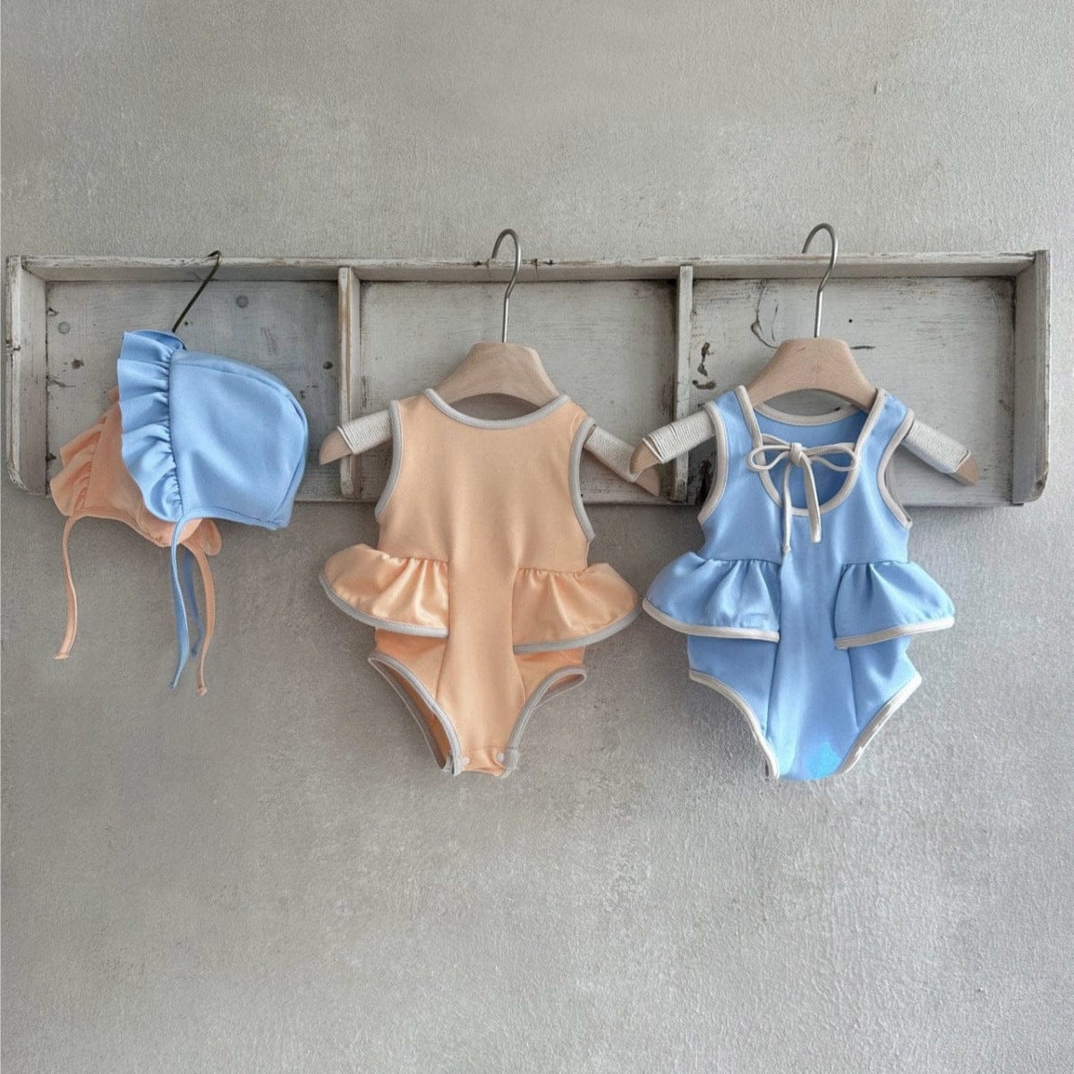 ベビー用水着 ベビー水着 サイドフリルノースリーブワンピーススイムウェア+帽子セット【mh0010216】