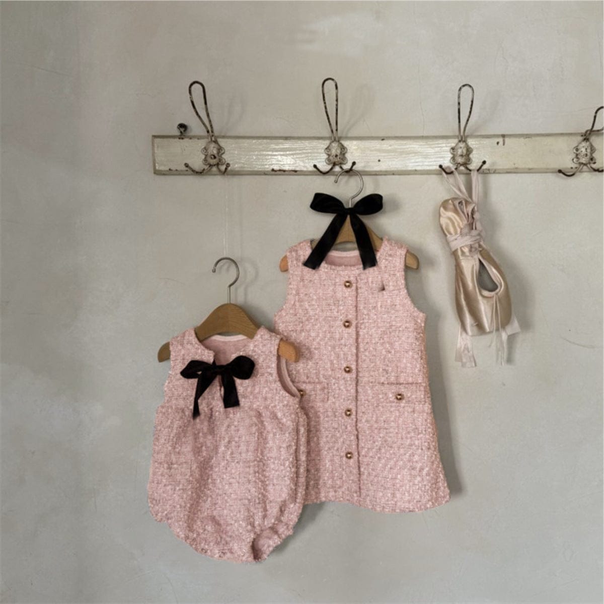 ノースリーブロンパース フロントリボンノースリーブロンパース【mh0010602】