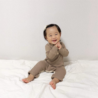 長袖ロンパース リブ編みロンパース 長袖 ヘンリーネック バイカラーパイピング コットンカバーオール【mh0010888】