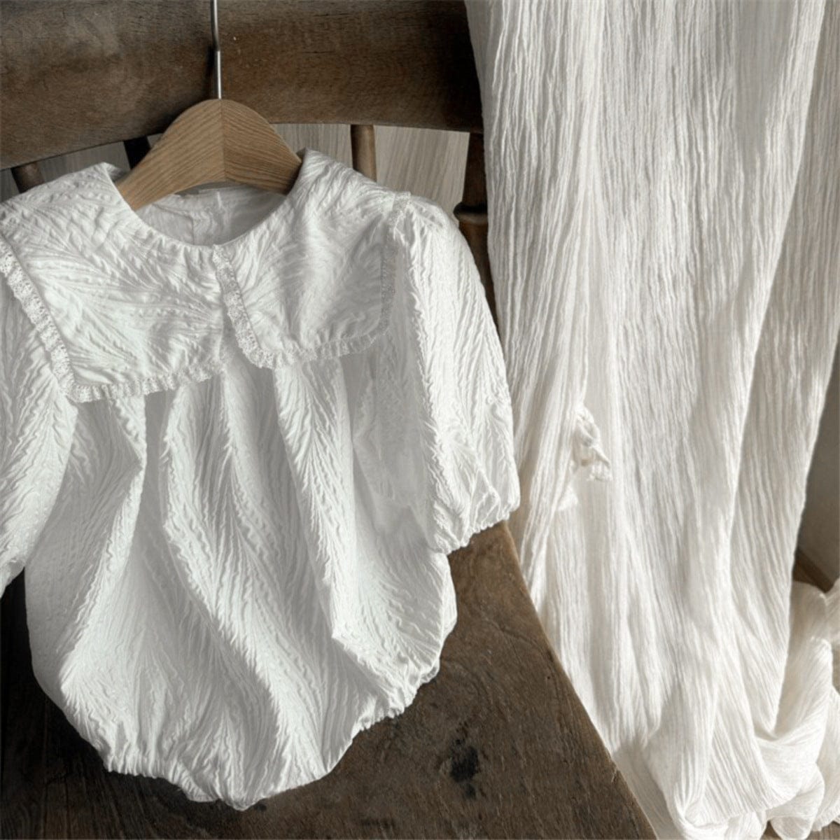 長袖ロンパース フリル襟ロンパース ビッグリボン付き ジャガード生地 長袖カバーオール【mh0010890】