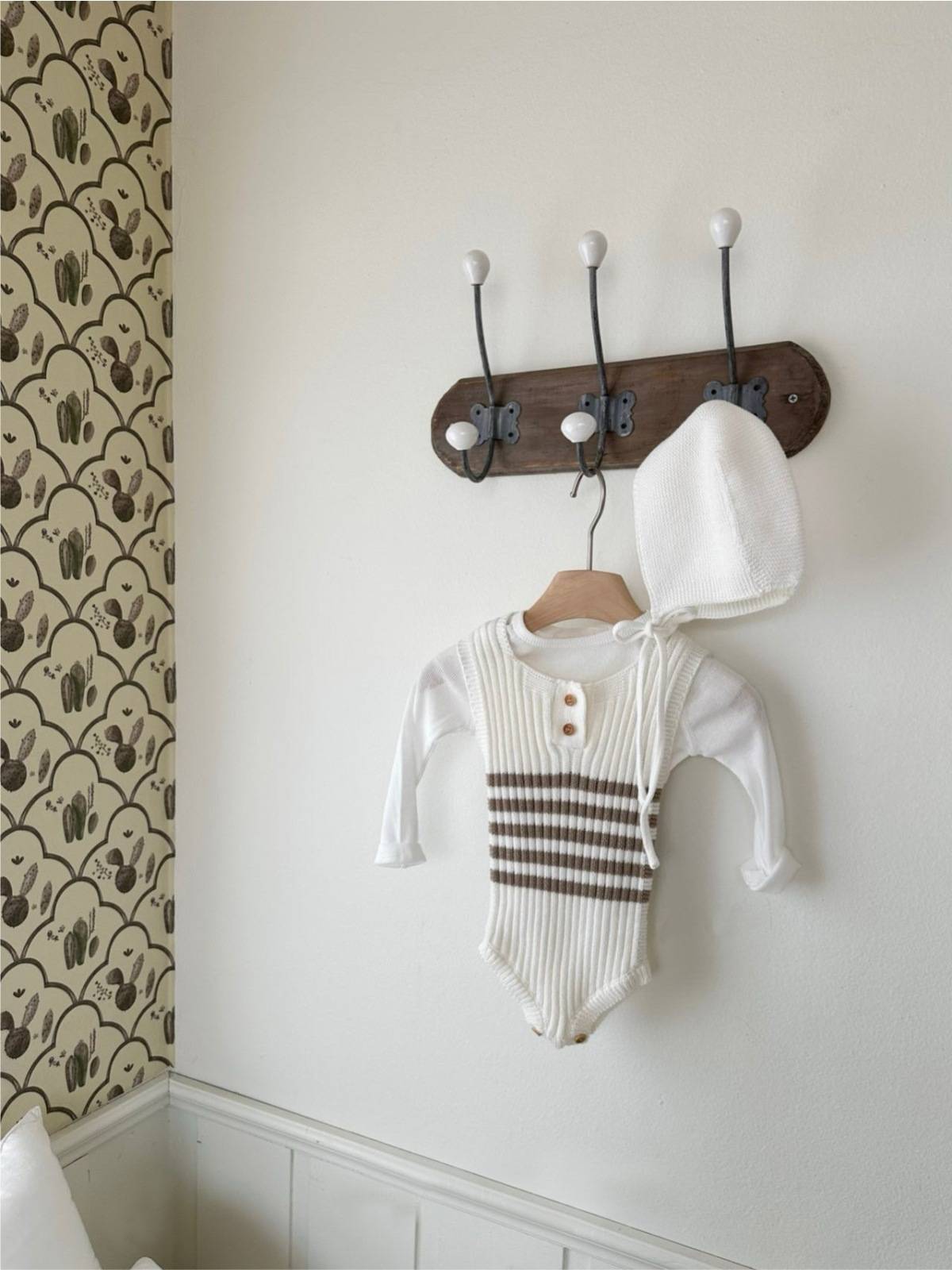 ノースリーブロンパース ノースリーブニットロンパース ボーダー柄 リブ編み【mh0011361】