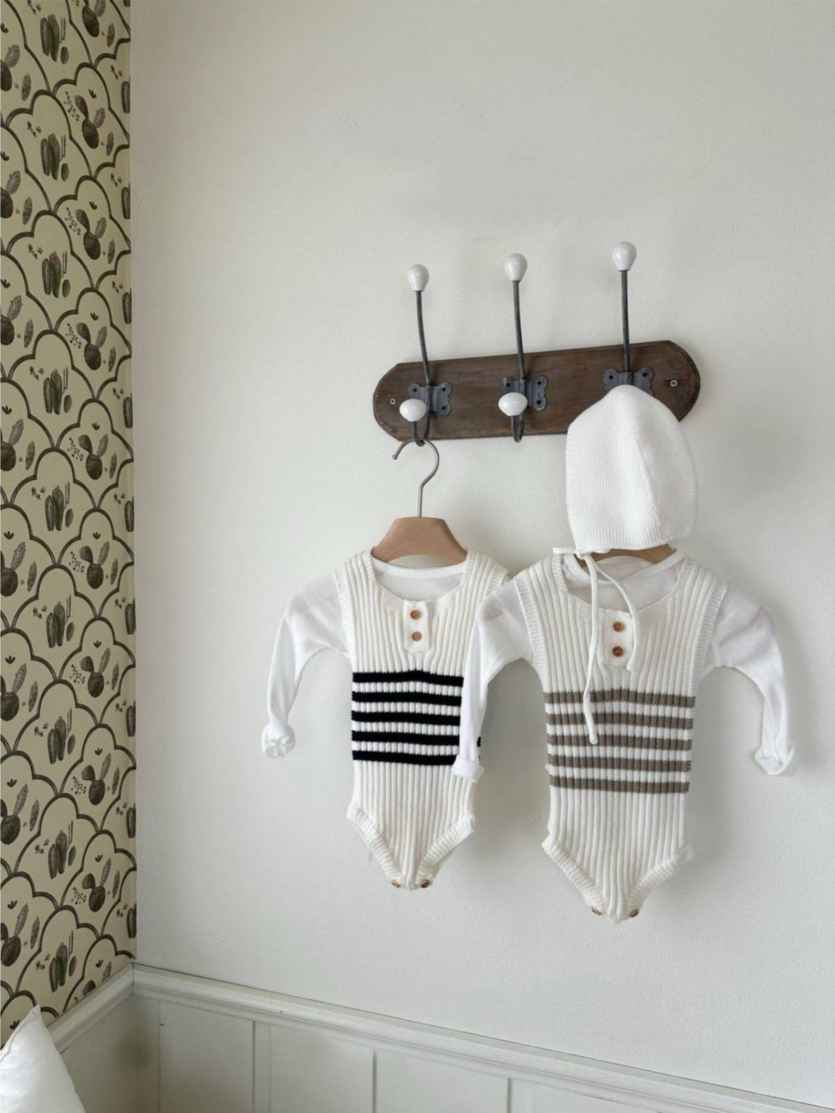 ノースリーブロンパース ノースリーブニットロンパース ボーダー柄 リブ編み【mh0011361】