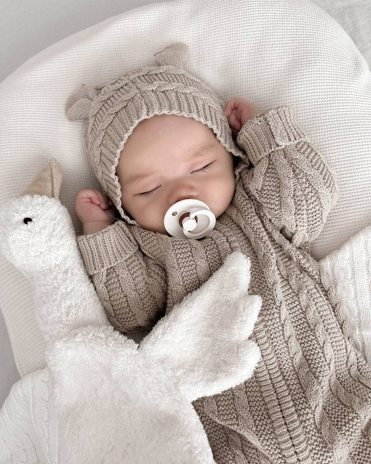 長袖ロンパース 長袖ロンパース ニット素材 ケーブル編み ベアくま耳フード カバーオール【mh0011368】