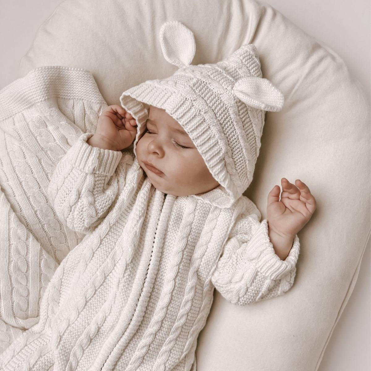 長袖ロンパース 長袖ロンパース ニット素材 ケーブル編み ベアくま耳フード カバーオール【mh0011368】