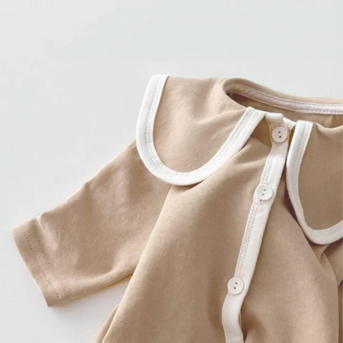 長袖ロンパース 長袖ロンパース ビッグ襟 パイピング 前開きスナップボタン カバーオール【mh0011371】