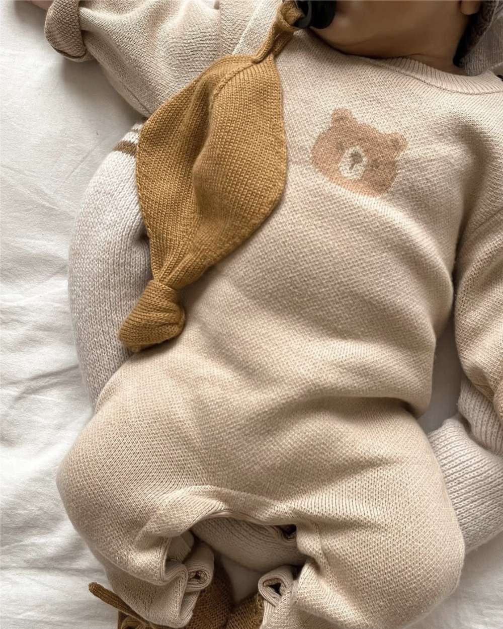 長袖ロンパース 長袖ニットジャンプスーツ | ベアくま刺繍 | ボンボンニット帽 セット【mh0011494】