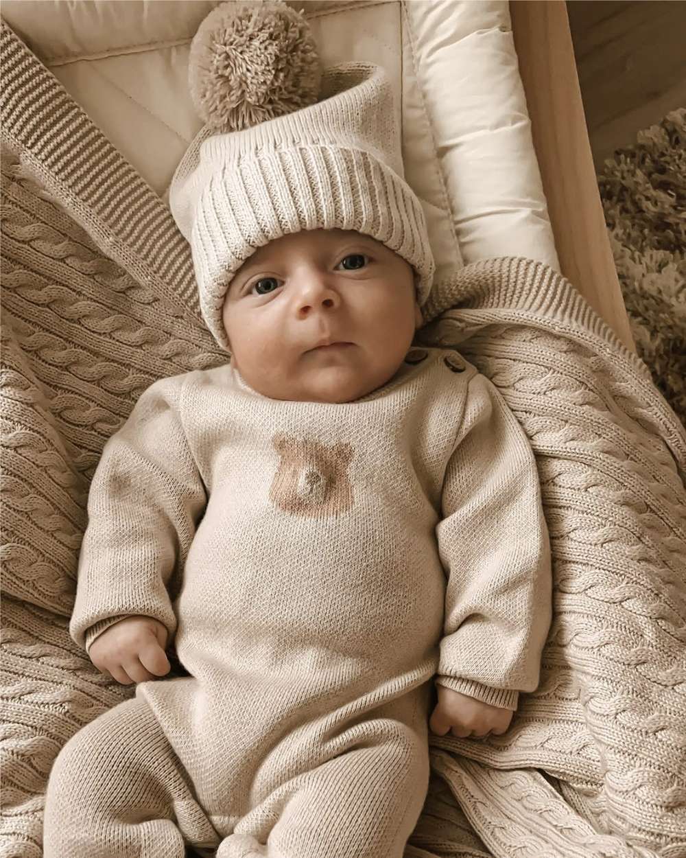 長袖ロンパース 長袖ニットジャンプスーツ | ベアくま刺繍 | ボンボンニット帽 セット【mh0011494】