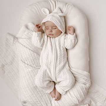 長袖ロンパース Milk White / 66cm 長袖ロンパース ニット素材 ケーブル編み ベアくま耳フード カバーオール【mh0011368】