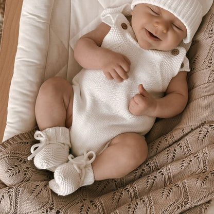 ノースリーブロンパース Milky White Jumpsuit / 66cm ニットロンパース+ボンボンニット帽子 2点セット【mh0011140】