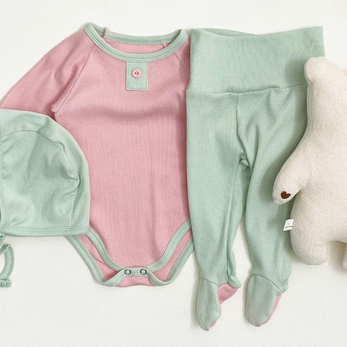 ロンパースセットアップ Pink and Green 2-Piece Set (Jumpsuit + High-Waisted Pants) / 66cm バイカラー長袖ロンパース+足付きレギンスパンツ+ボンネット帽子セット【mh0010604】