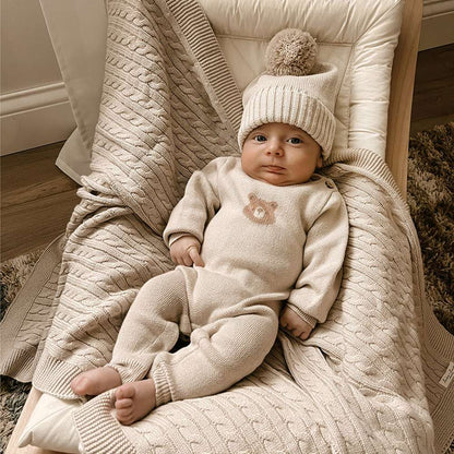 長袖ロンパース Set (Jumpsuit + Hat) / 66cm 長袖ニットジャンプスーツ | ベアくま刺繍 | ボンボンニット帽 セット【mh0011494】