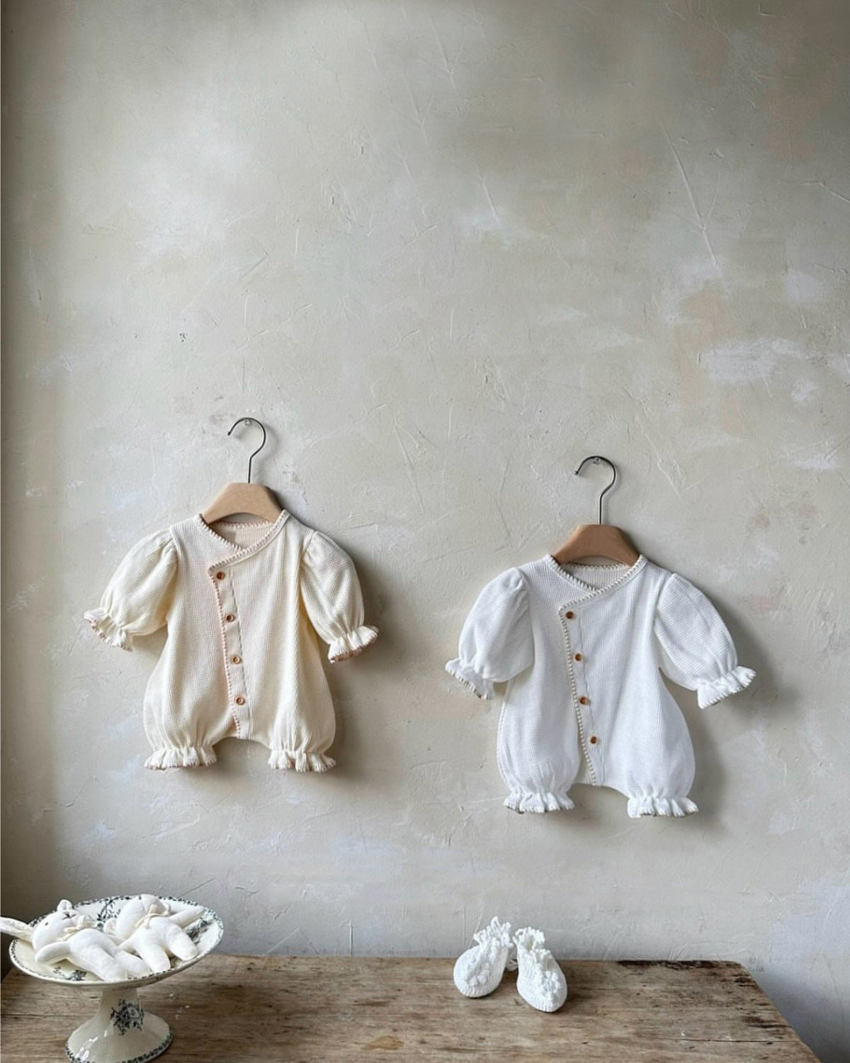 長袖ロンパース Waffle Lantern Sleeve Jumpsuit ワッフル地 ランタンスリーブ ロンパース【mh0011942】