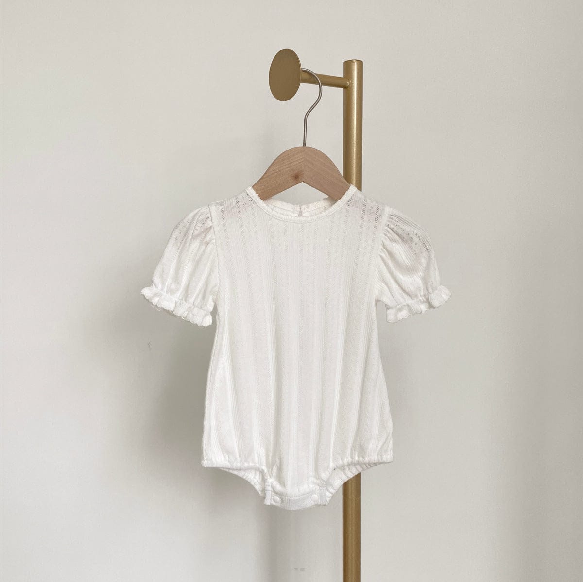 半袖ロンパース White / 66cm レースニット半袖パフスリーブロンパース【mh0010205】