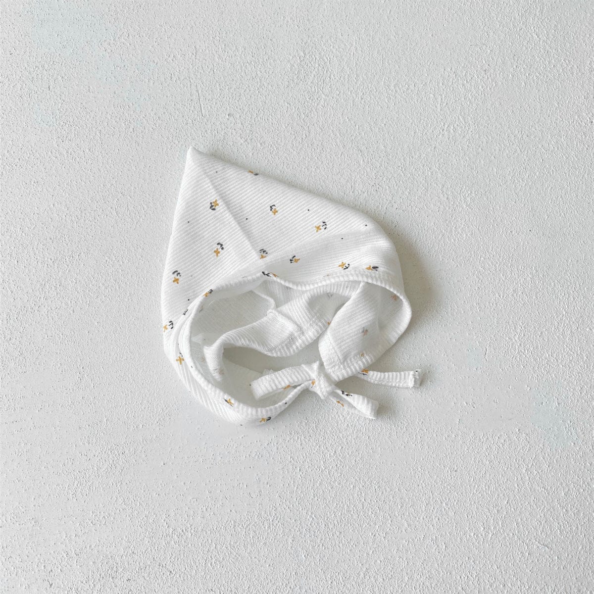 ロンパースセットアップ White hat / One Size ベビーセットアップ 3点セット 長袖コンビ肌着+ボンネット帽子+フリルショール【mh0009100】