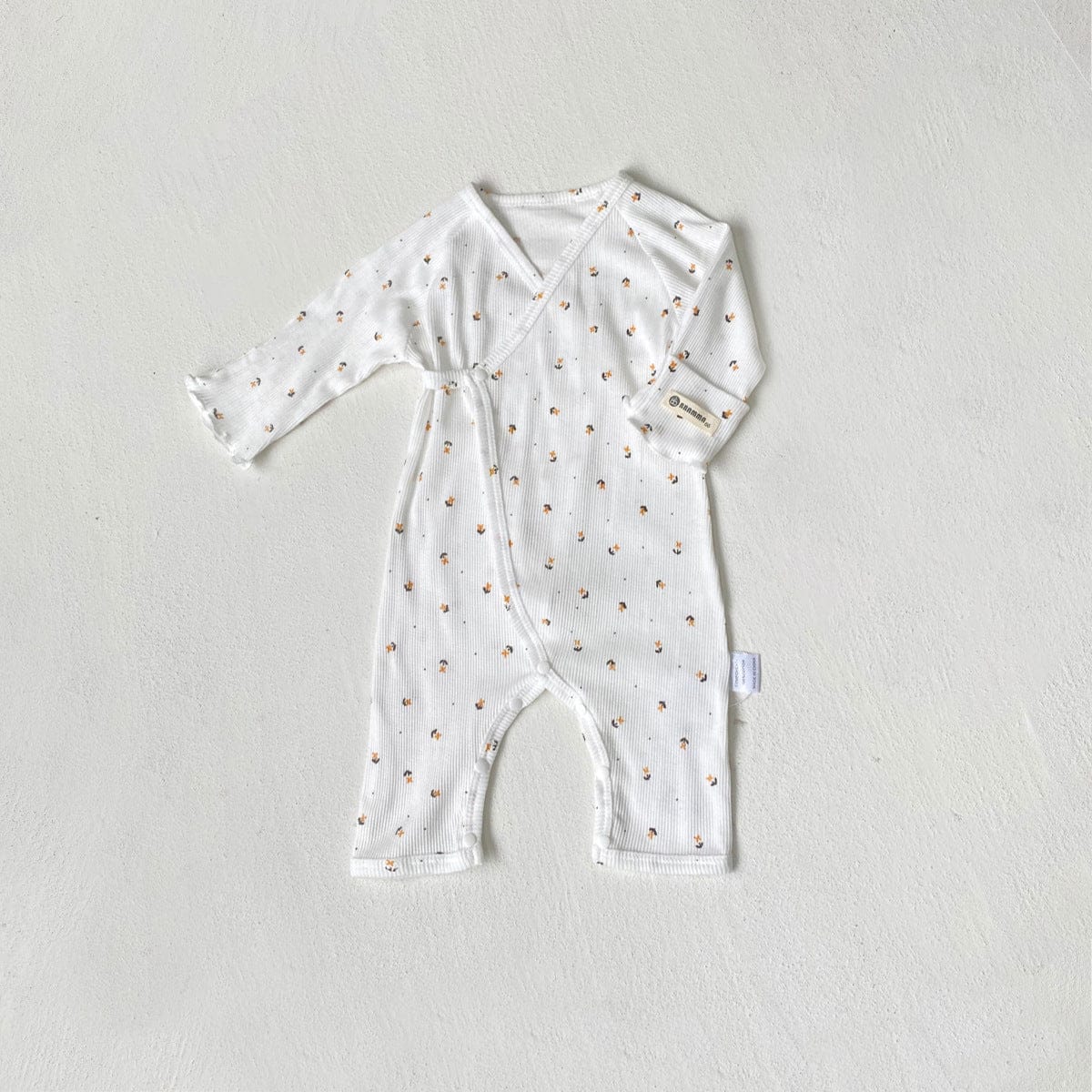 ロンパースセットアップ White jumpsuit / 66cm ベビーセットアップ 3点セット 長袖コンビ肌着+ボンネット帽子+フリルショール【mh0009100】