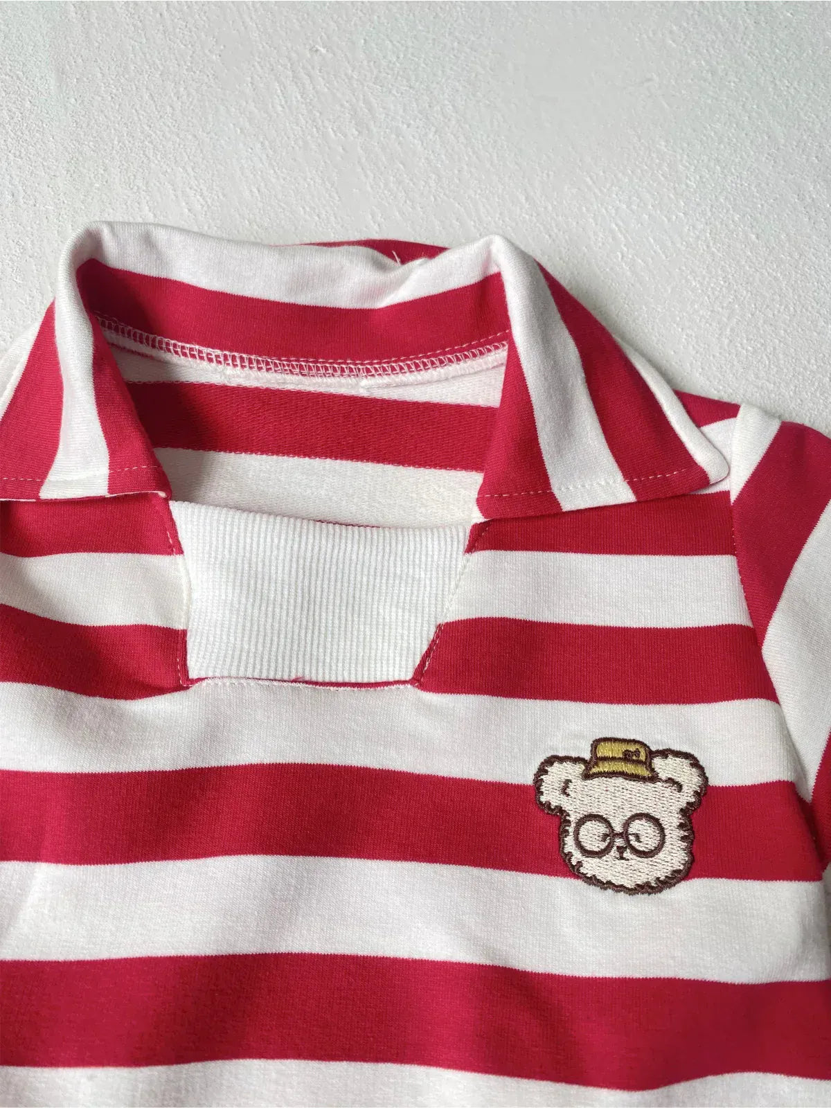 長袖Tシャツ ベビートップス ベアくまワッペンボーダー長袖ラガーシャツ 2カラー【mh0007070】