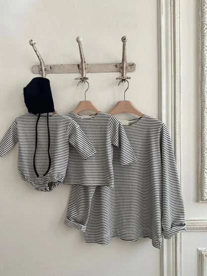 長袖Tシャツ ベビートップス ボーダー長袖シンプルTシャツ 2カラー【mh0006908】